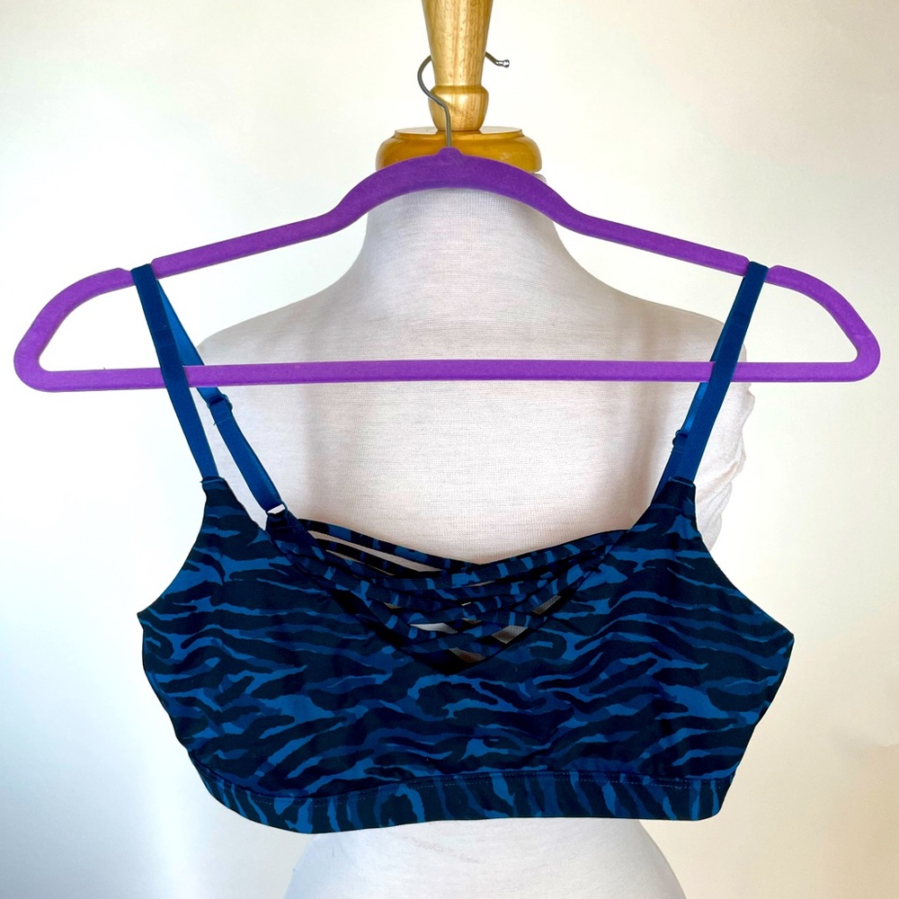 Fabletics - Lenni Blue/Black Sports Bra (Medium)